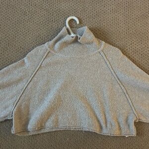 Urban Outfitters Cropped Turtleneck Sweater Size Large